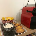 Bel Appartement Avec Cour Privative